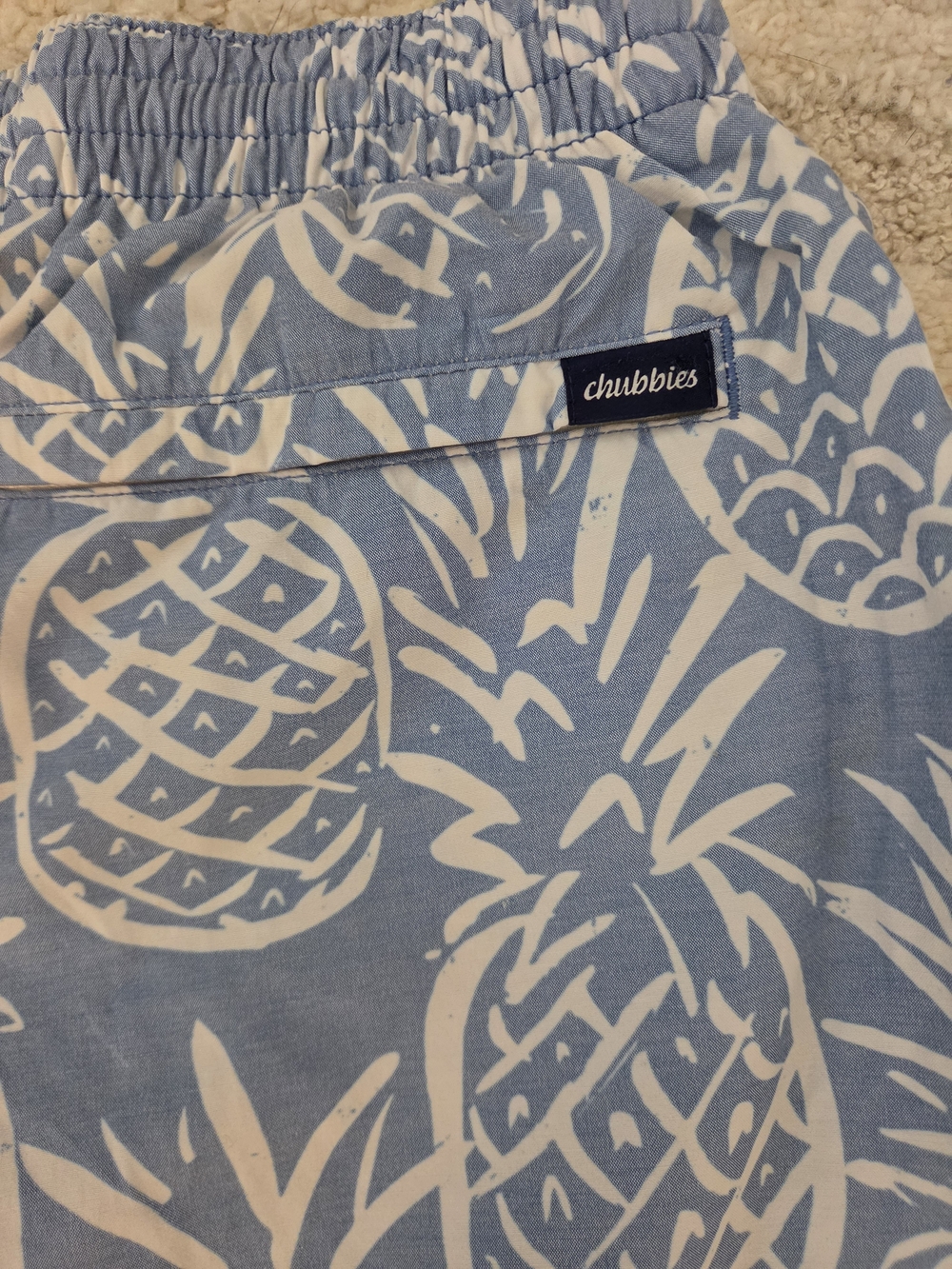 Mens Chubbies Blue Pineapple Print Swim Shorts. Size Medium, 5.5 Inch Inseam - Picture 4 of 4